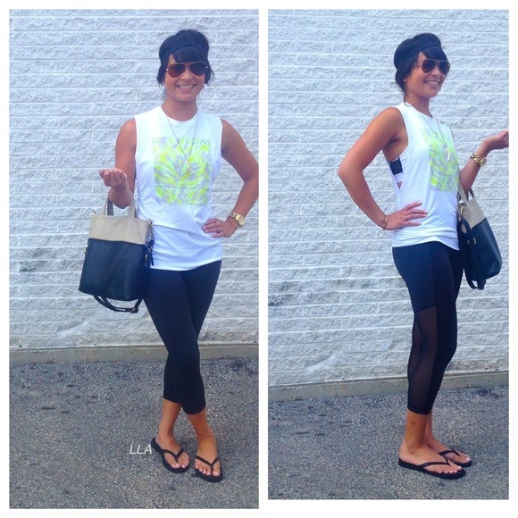 Lululemon muscle tank - Picture 2 of 2